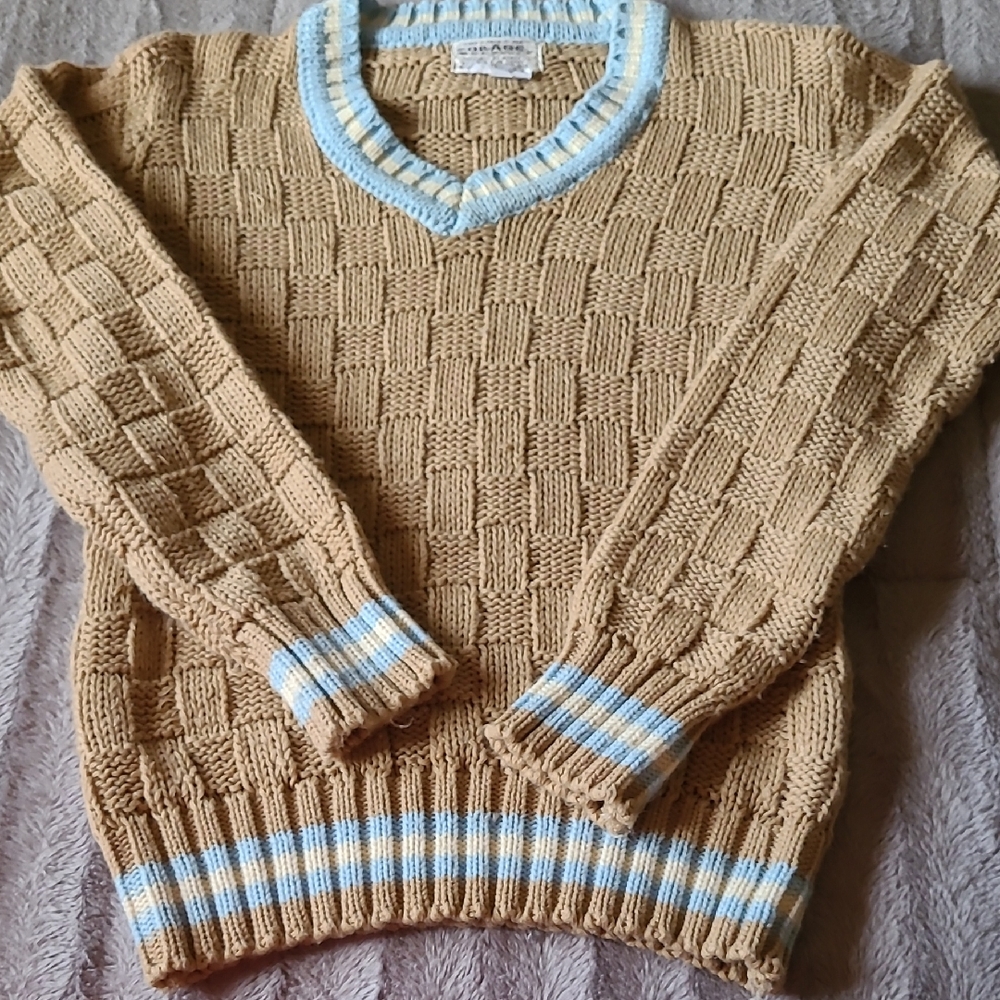 Woman's Tan Sweater with Blue Accents